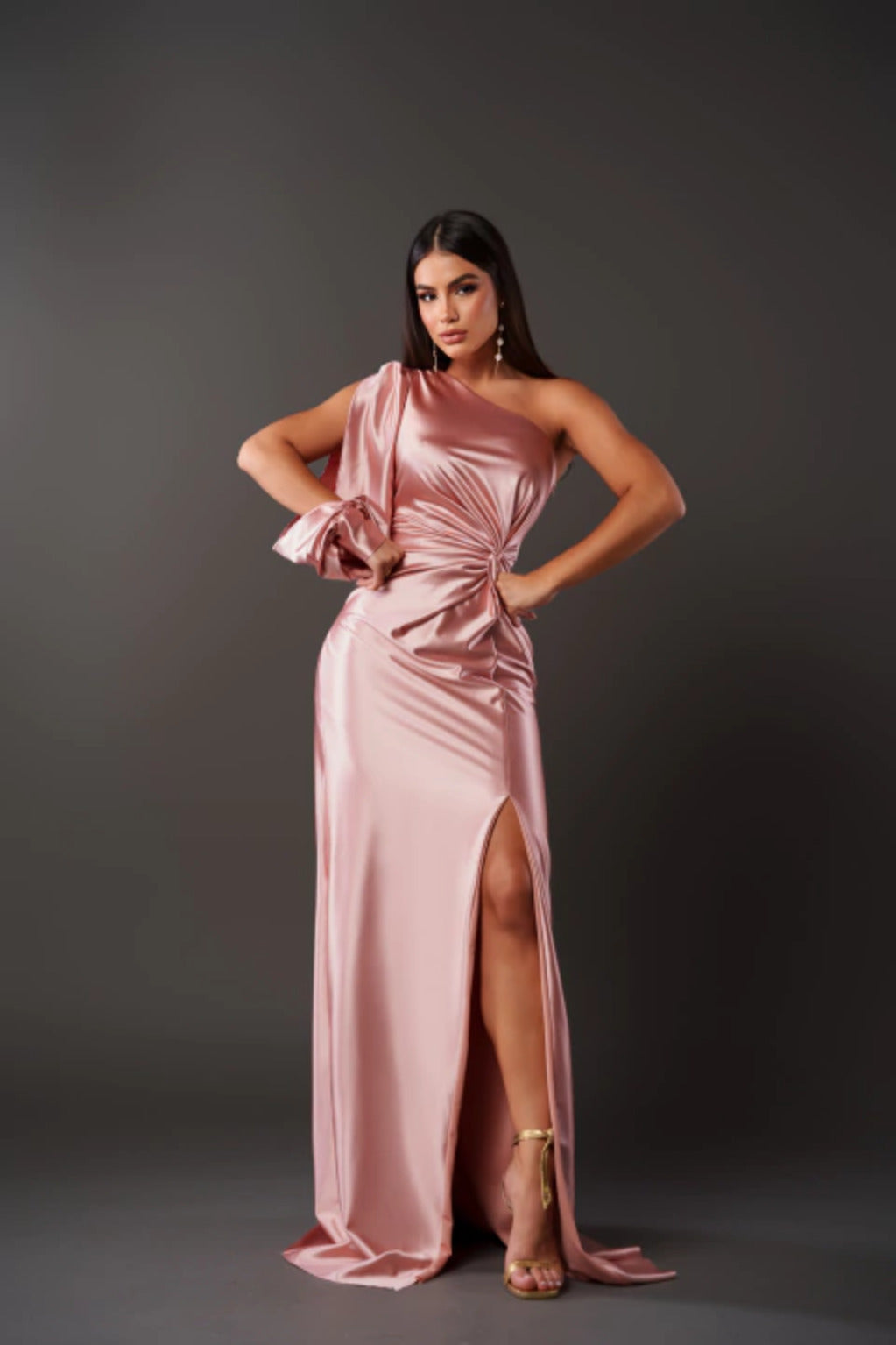 Susana - Vestido satinado elegante